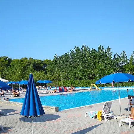 Campeggio Camping 5 Stelle Villaggio Cagnano Varano