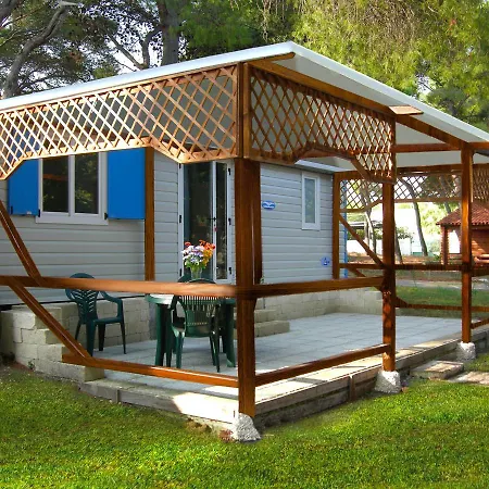 Campeggio Camping 5 Stelle Villaggio 3*